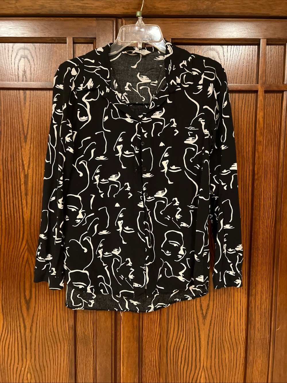 Big Dart Abstract Face Line Art Print Blouse Button Down Shirt Black White S 6